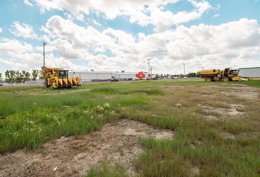 More Photos Of 5802 52 Av, Taber Warehouse For Sale