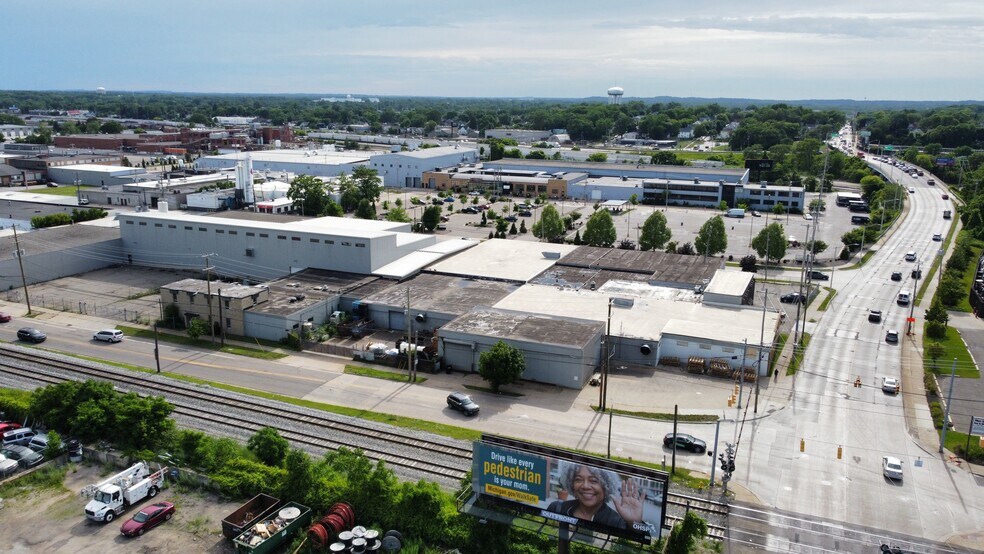 More Photos Of 210 Hall St SW, Grand Rapids Warehouse For Sale