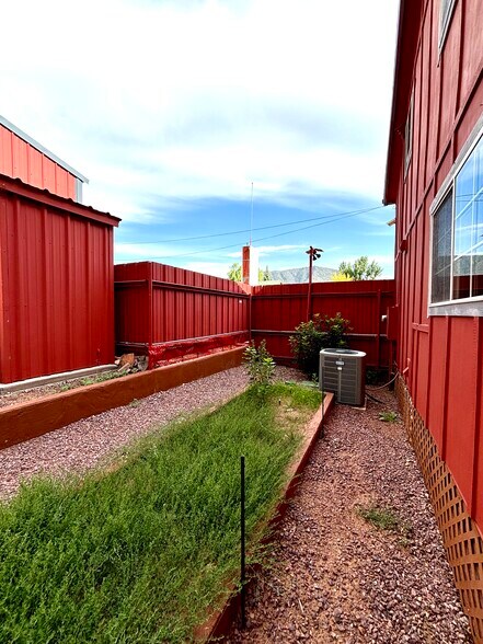 More Photos Of 6261 W Hardscrabble Mesa Rd, Pine Freestanding For Sale