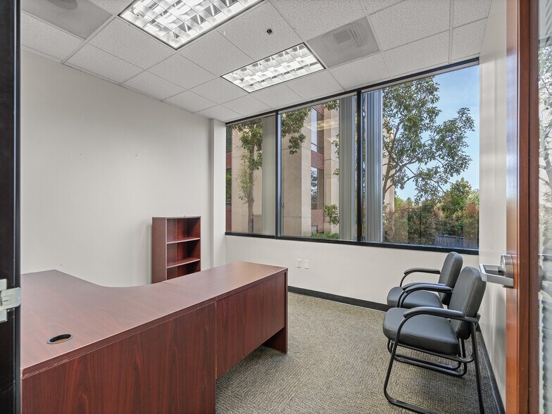 More Photos Of 2763 Camino del Rio S, San Diego Office For Sale
