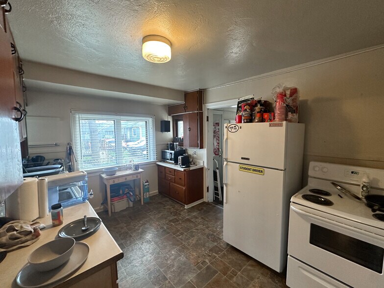 More Photos Of 415 NE Campus St, Pullman Apartments For Sale