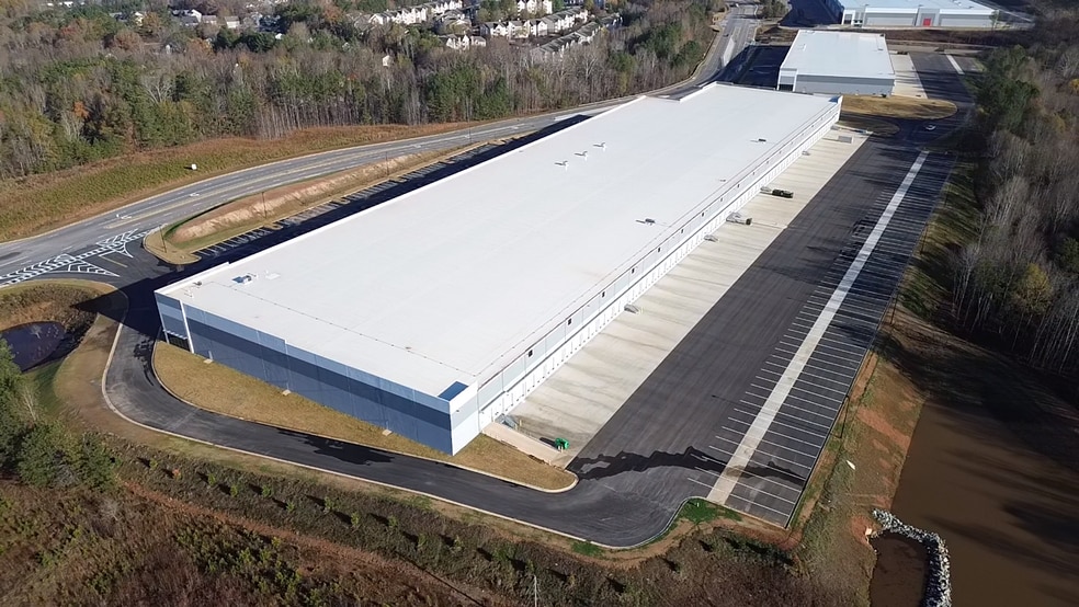 More Photos Of 4851 Thurmon Tanner Pky, Flowery Branch Warehouse For Lease