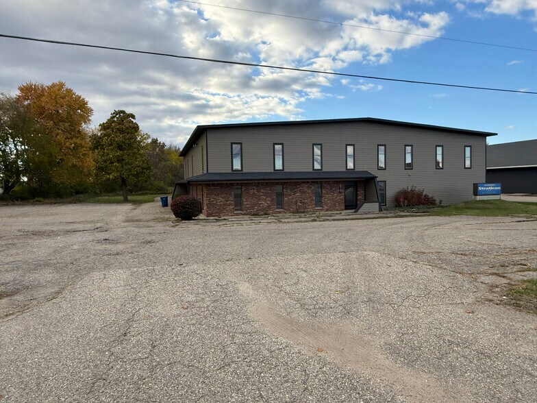 More Photos Of 8767 N 32nd St, Richland Warehouse For Sale