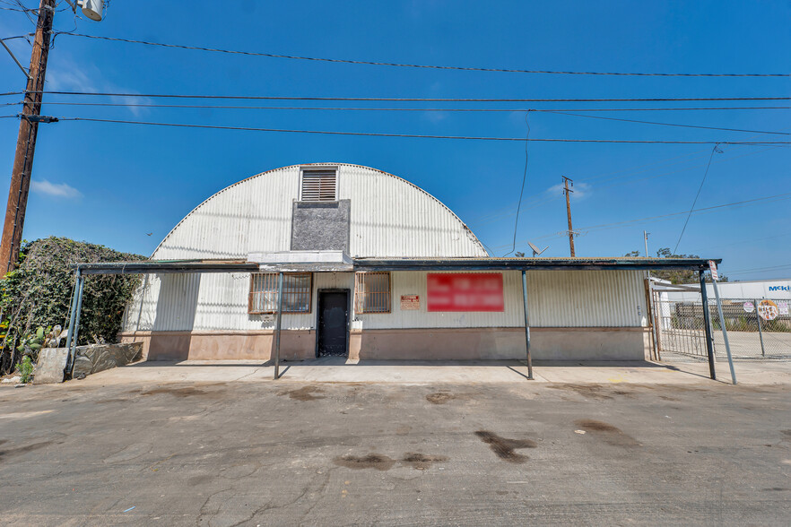 Primary Photo Of 1626-1640 Pine St, Oxnard Warehouse For Lease