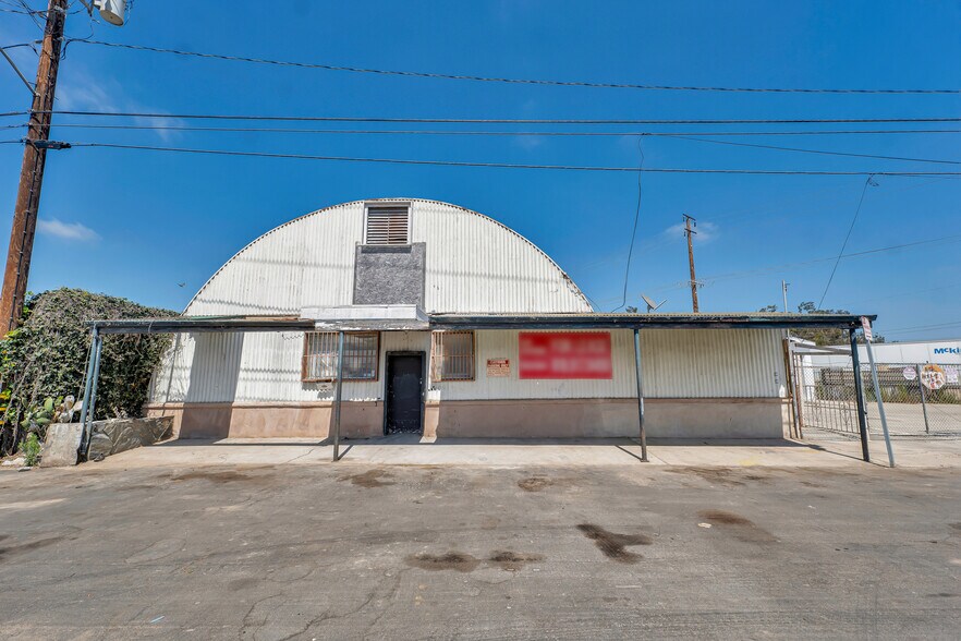 Primary Photo Of 1626-1640 Pine St, Oxnard Warehouse For Sale
