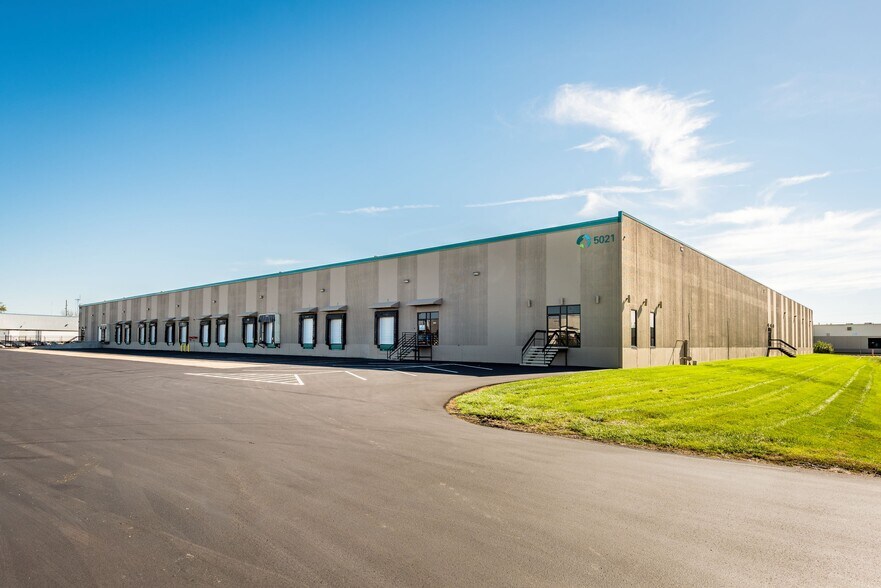 More Photos Of 5850 W 80th St, Indianapolis Unknown For Lease