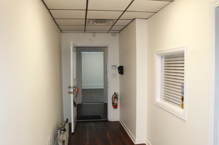 More Photos Of 3321 Doris Ave, Ocean Unknown For Lease