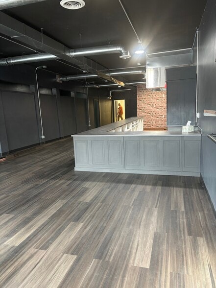 More Photos Of 19 W Bel Air Ave, Aberdeen Storefront For Lease