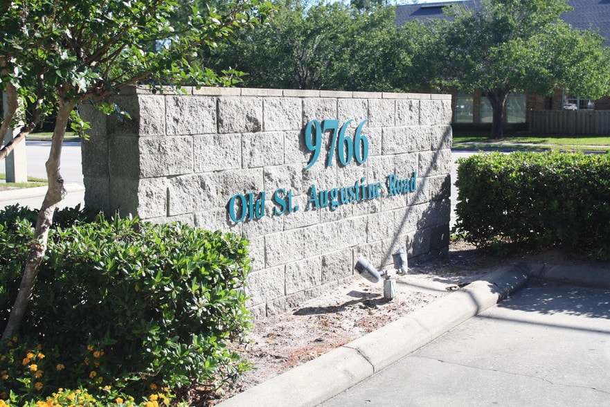 More Photos Of 9766 Old Saint Augustine Rd, Jacksonville Storefront For Lease