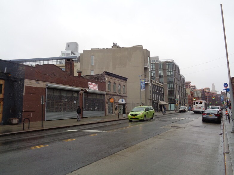 More Photos Of 900 Fulton St, Brooklyn Storefront For Lease
