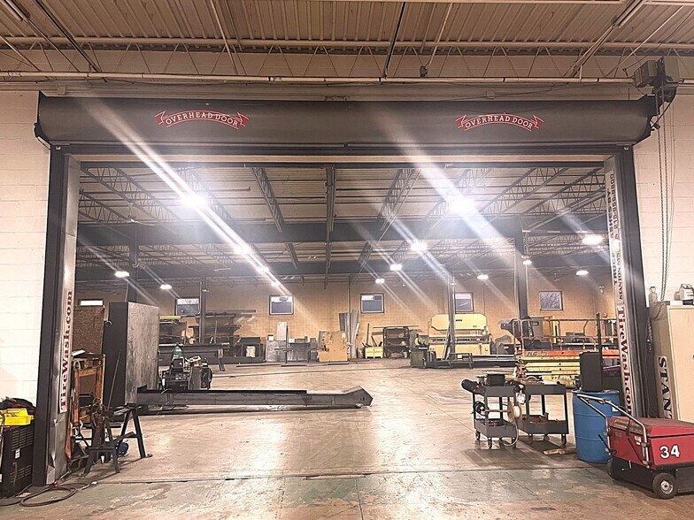 More Photos Of 50 Richard Rd, Warminster Light Manufacturing For Lease