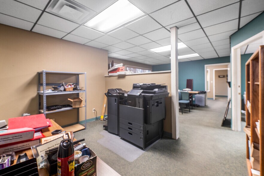 More Photos Of 760 S Stapley Dr, Mesa Office For Sale