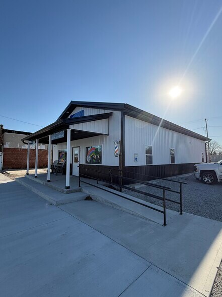 More Photos Of 307 S Superior St, Ramsey General Retail For Sale