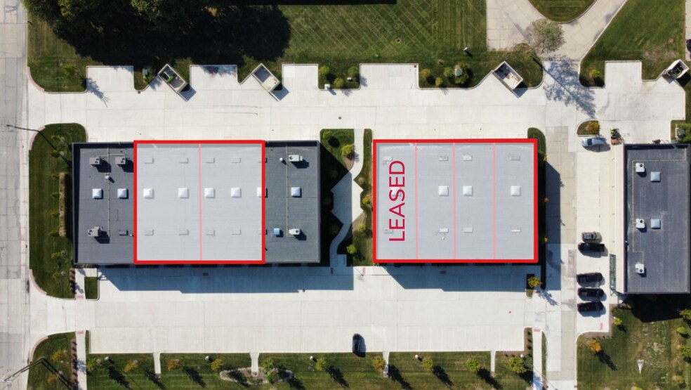 More Photos Of 40421-40477 Mound Rd, Sterling Heights Office For Sale
