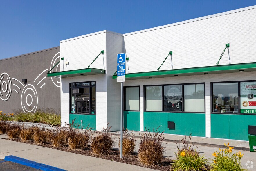 More Photos Of 2217-2739 Vista Way, Oceanside Unknown For Lease