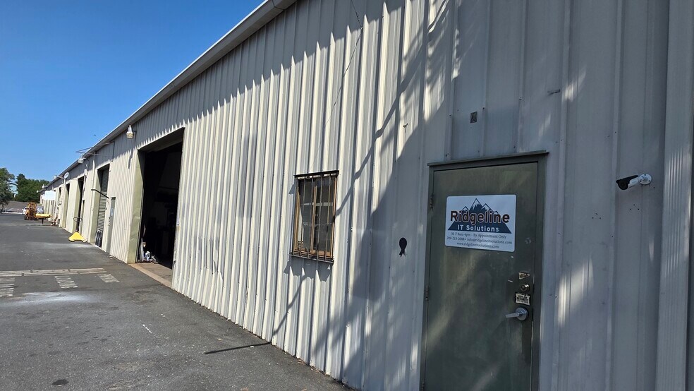 More Photos Of 19506 Industrial Dr, Sonora Warehouse For Sale