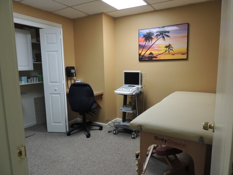 More Photos Of 612 Fitzwatertown Rd, Willow Grove Medical For Lease