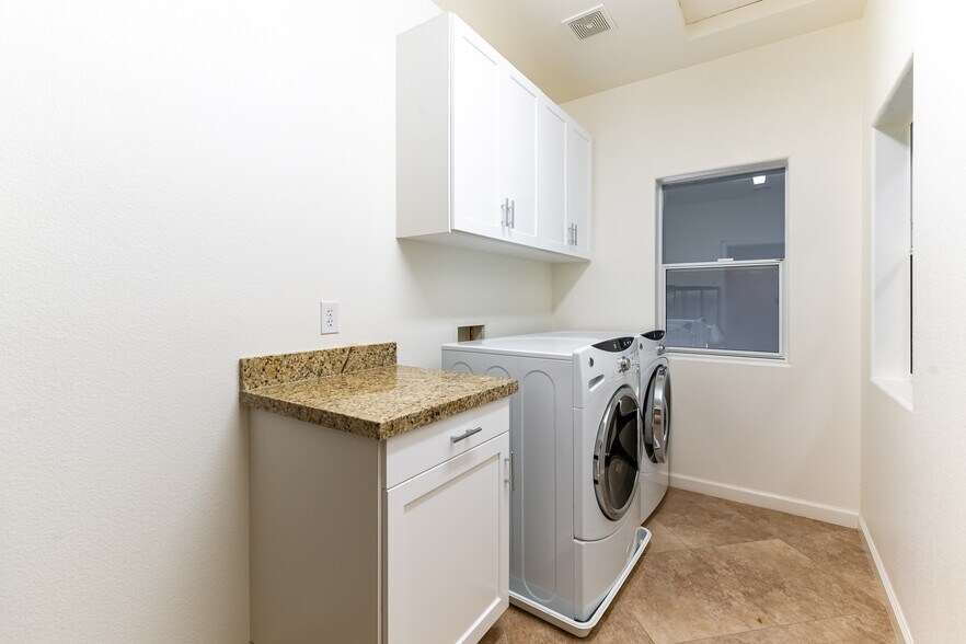 More Photos Of 6415 S Tenaya Way, Las Vegas Light Distribution For Lease