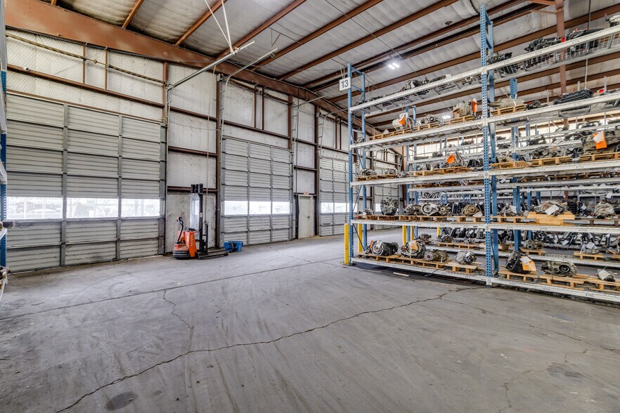 More Photos Of 208 Franklin Dr, West Monroe Distribution For Sale