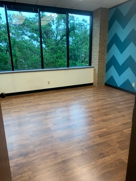 More Photos Of 9300 Jollyville Rd, Austin Office For Lease