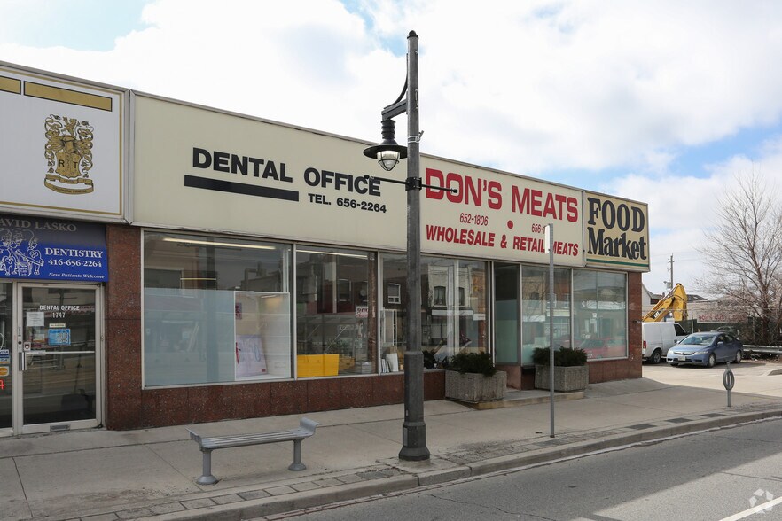 More Photos Of 1747-1749 St Clair Ave W, Toronto Storefront For Lease