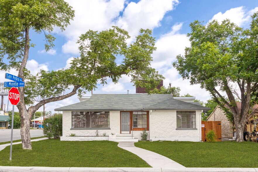 More Photos Of 5600 San Pedro Ave, San Antonio Office Residential For Sale