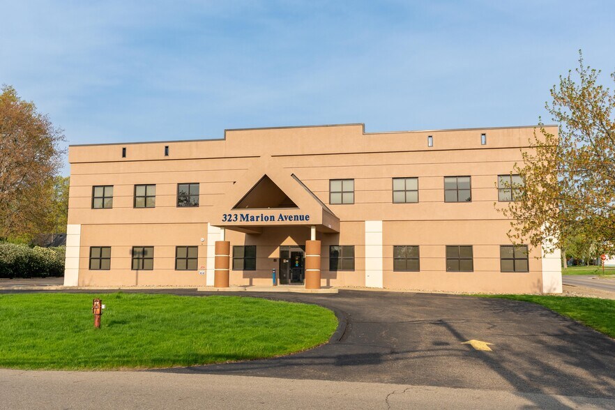 More Photos Of 323 Marion Ave, Massillon Medical For Sale