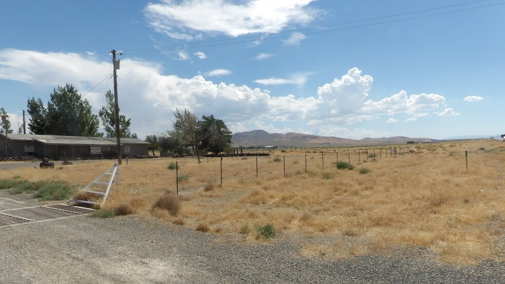 More Photos Of 1125 W Highway 50, Silver Springs Land For Sale