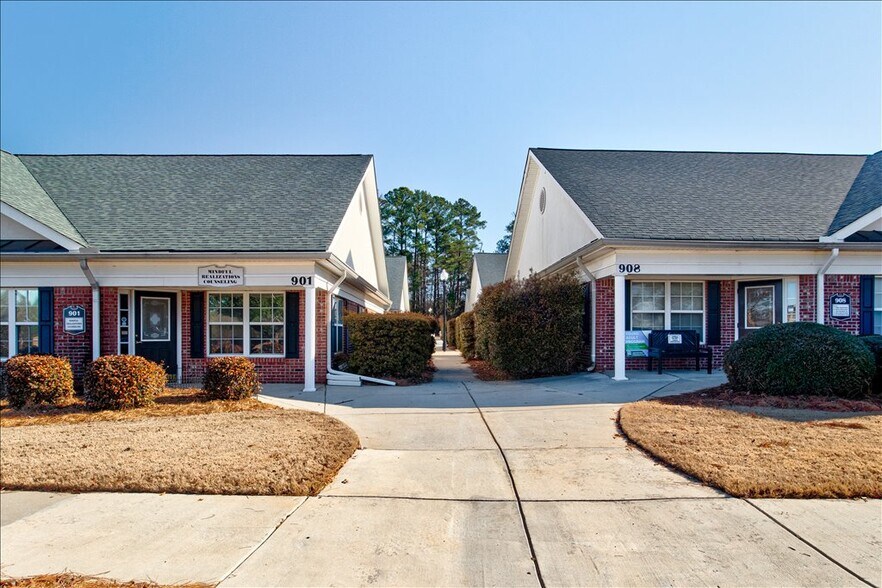 More Photos Of 801-814 Pavilion Ct, McDonough Office For Lease