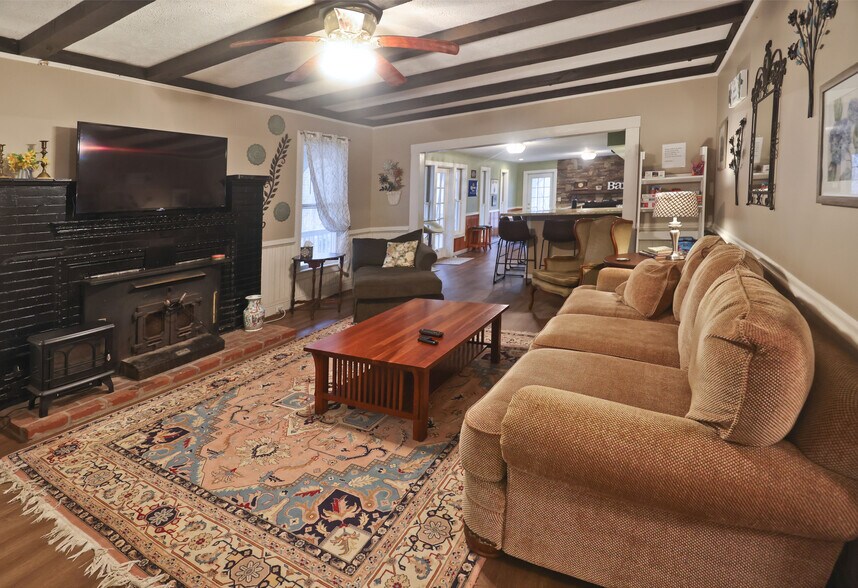 More Photos Of 43 Europe Ln, Clayton Apartments For Sale