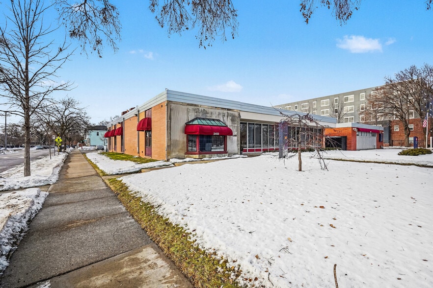 More Photos Of 2450 Park Ave, Minneapolis Office For Sale