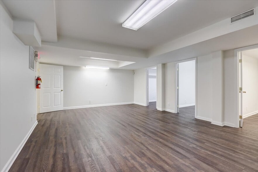 More Photos Of 249 N Price Rd, Sugar Hill Office For Sale