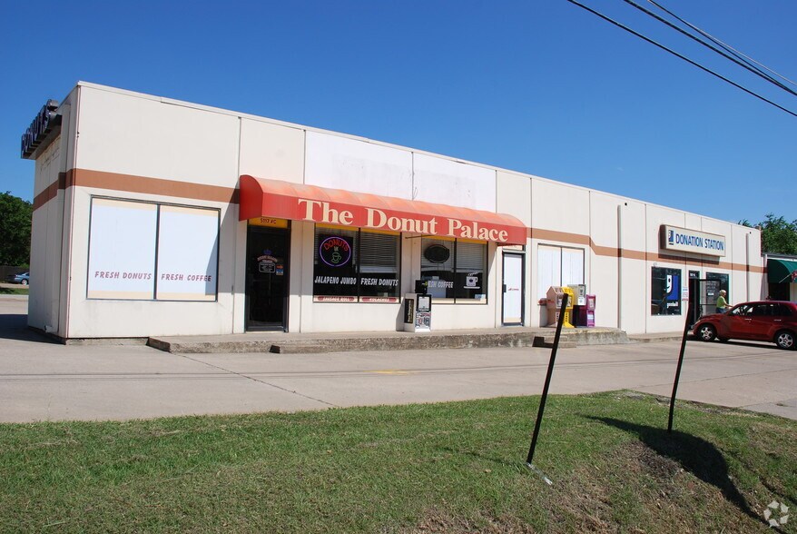 More Photos Of 5117 Colleyville Blvd, Colleyville Freestanding For Lease
