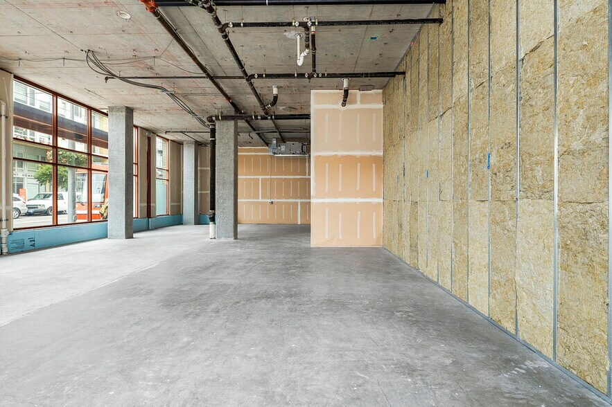 More Photos Of 610 S Lowell St, Portland Storefront Retail Office For Lease