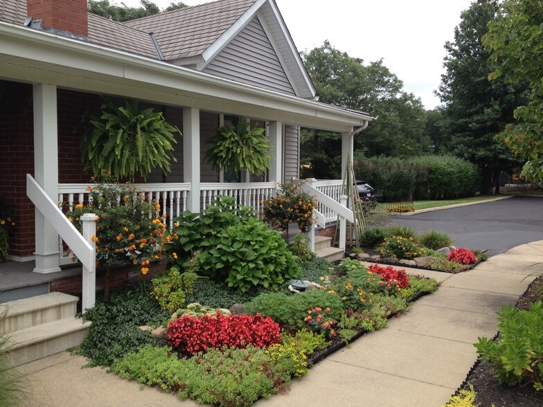 More Photos Of 1119 Bassett Rd, Westlake Office For Sale