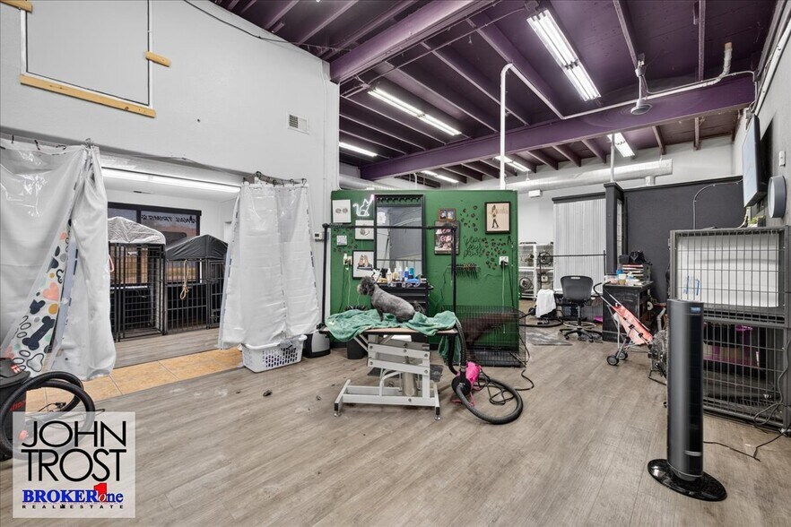 More Photos Of 801 N Center St, Casper Freestanding For Sale