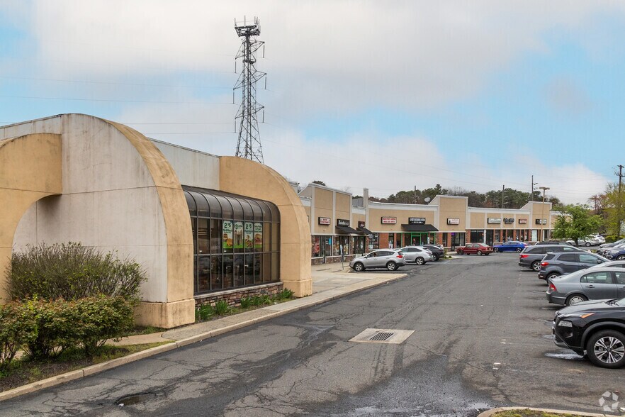 More Photos Of 881 Main St, Sayreville Freestanding For Lease