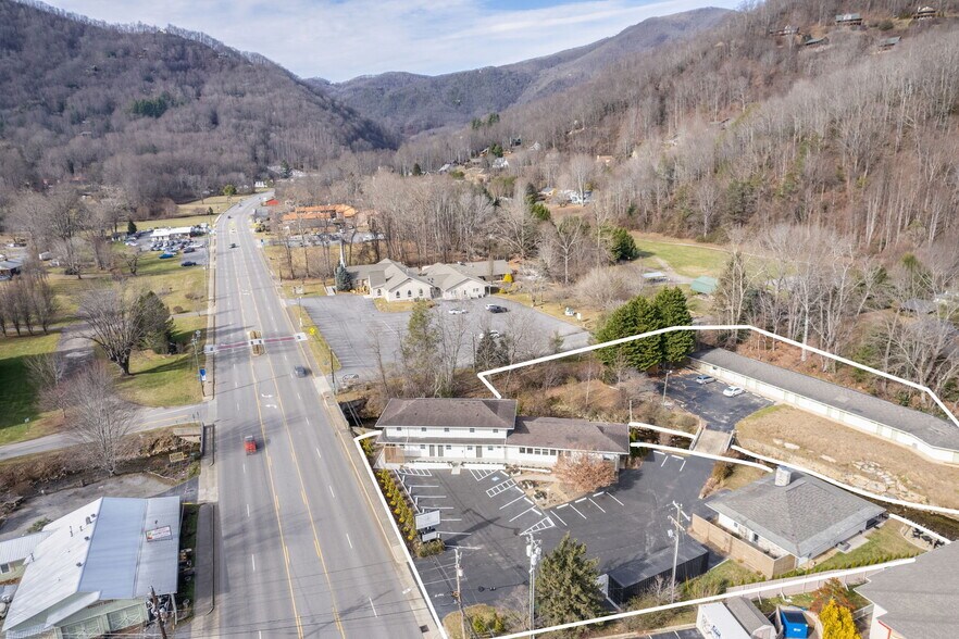 More Photos Of 4102 Soco Rd, Maggie Valley Hotel For Sale