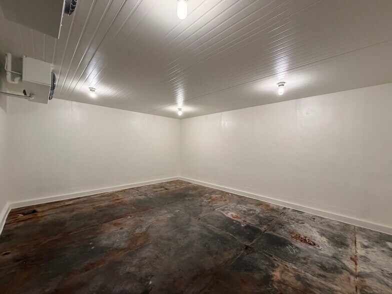 More Photos Of 10628 Weaver Ave, South El Monte Warehouse For Lease