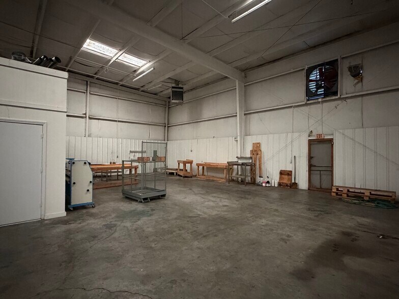 More Photos Of 524 Golf Course Rd, Tallapoosa Warehouse For Lease