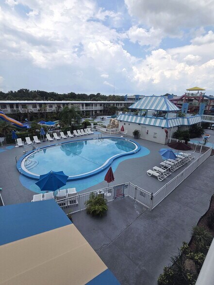 More Photos Of 2261 E Irlo Bronson Memorial Hwy, Kissimmee Hotel For Sale