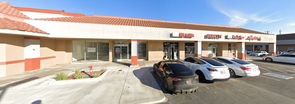 More Photos Of Blossom Hill @ Blossom Hill & Snell Sts., San Jose Unknown For Lease