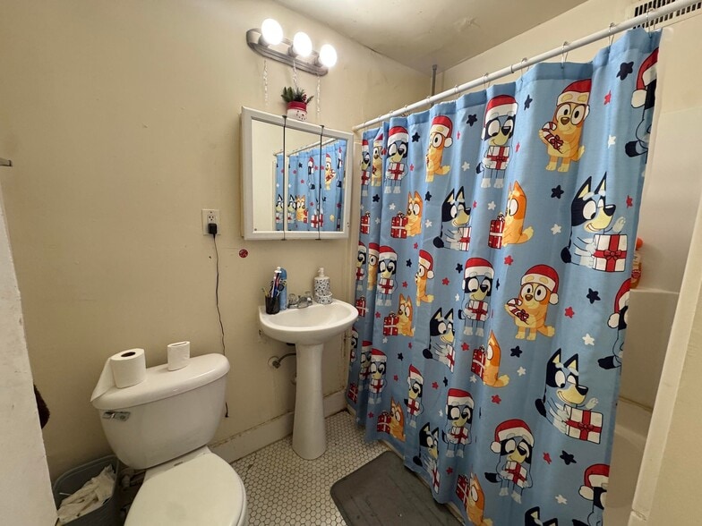 More Photos Of 2767 N Holton St, Milwaukee Apartments For Sale