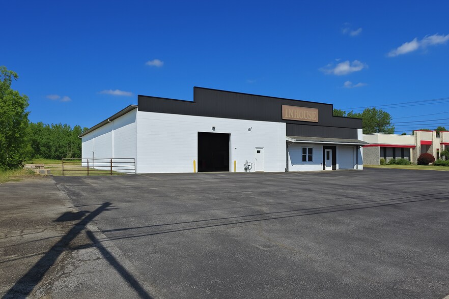 More Photos Of 9170 Transit Rd, East Amherst Warehouse For Sale