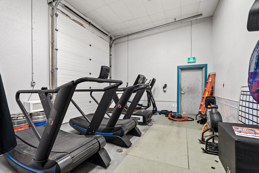 More Photos Of 6601 43 St, Lloydminster Storefront Retail Office For Sale