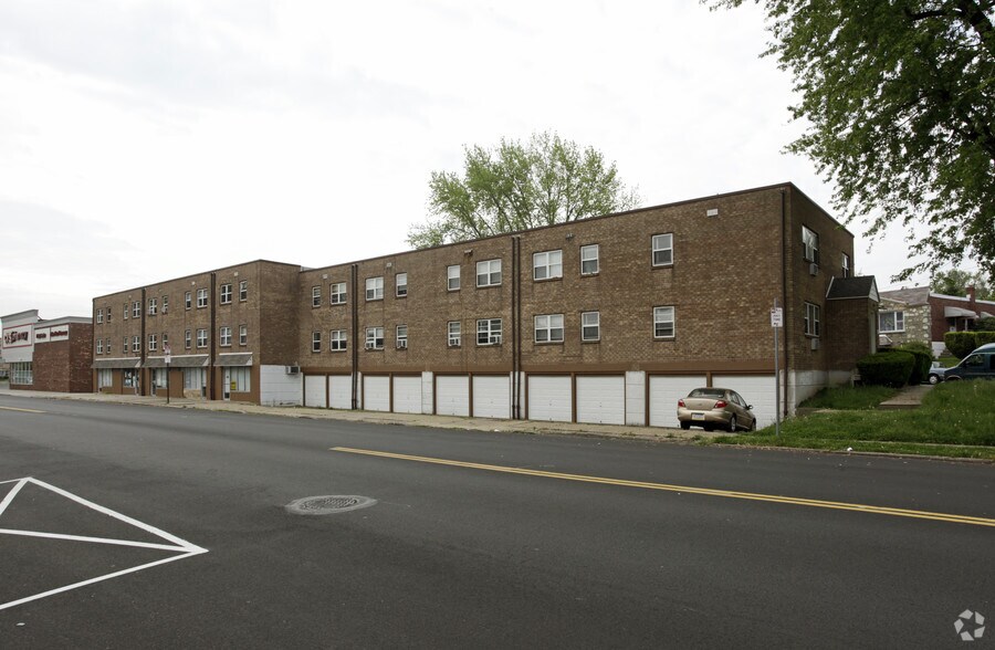 22012219 Lansing St, Philadelphia, PA 19152 Apartments For Sale