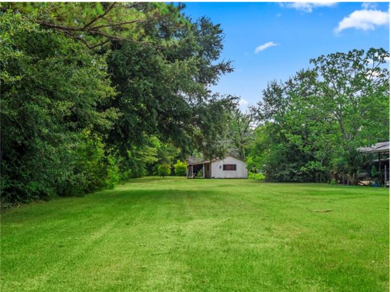 More Photos Of 676 E I 10 Service Rd, Slidell Office For Sale