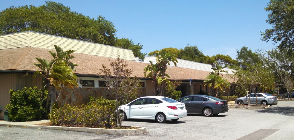 More Photos Of 701 N Hercules Ave, Clearwater Medical For Lease
