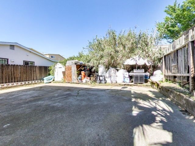 More Photos Of 2120 E 22nd St, Oakland Apartments For Sale