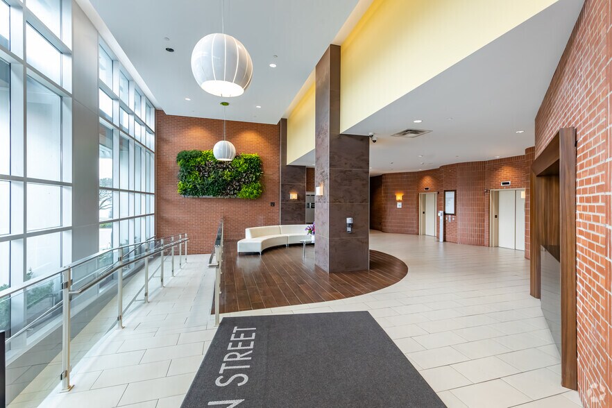 More Photos Of 2100 Wharton St, Pittsburgh Office For Lease